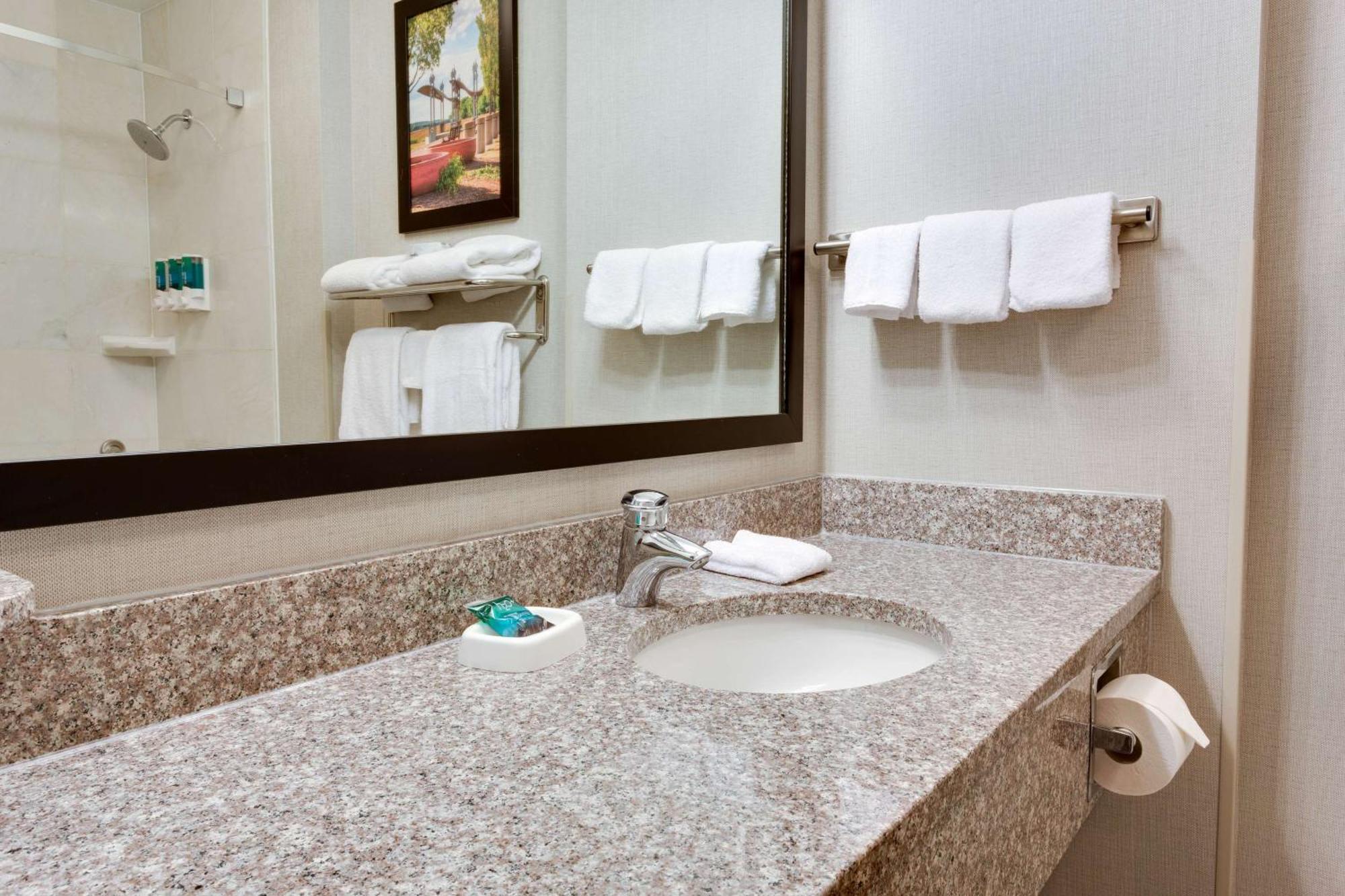 Drury Inn & Suites Middletown Franklin Extérieur photo